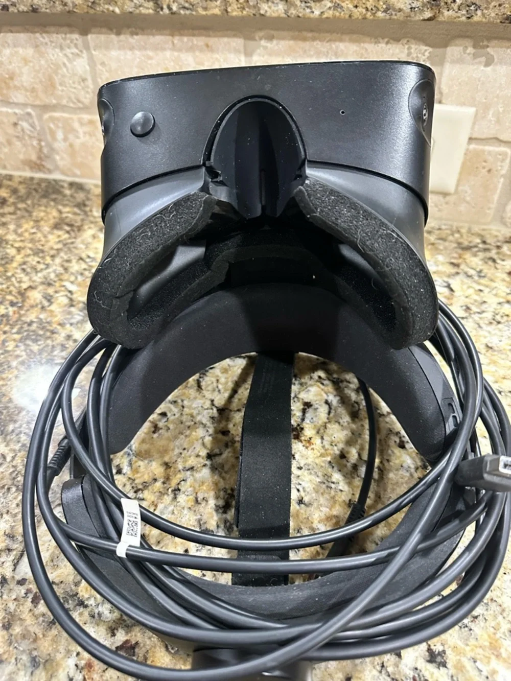 Oculus Rift Black VR Headset with Controllers